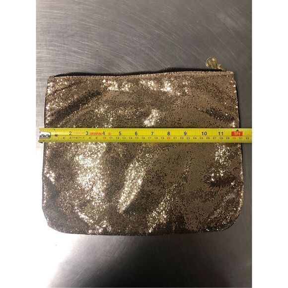 Victoria’s Secret Women’s Gold Shimmery Zip Up Makeup Cosmetic Bag - Picture 5 of 6
